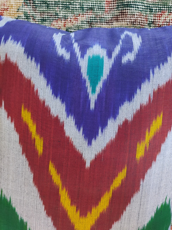 ikat-fabrics-woven-ikat-pillow (7)