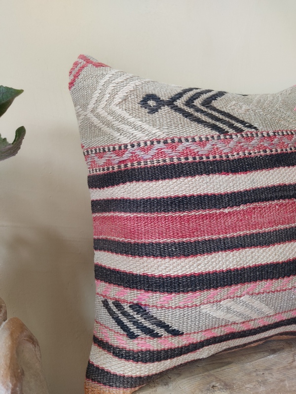 kilim-kırlent-eldokuma-pillow-cushion (20)